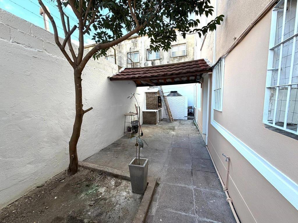 Alquiler de Casa en Mateo Vidal con 1 dormitorio y garaje e
