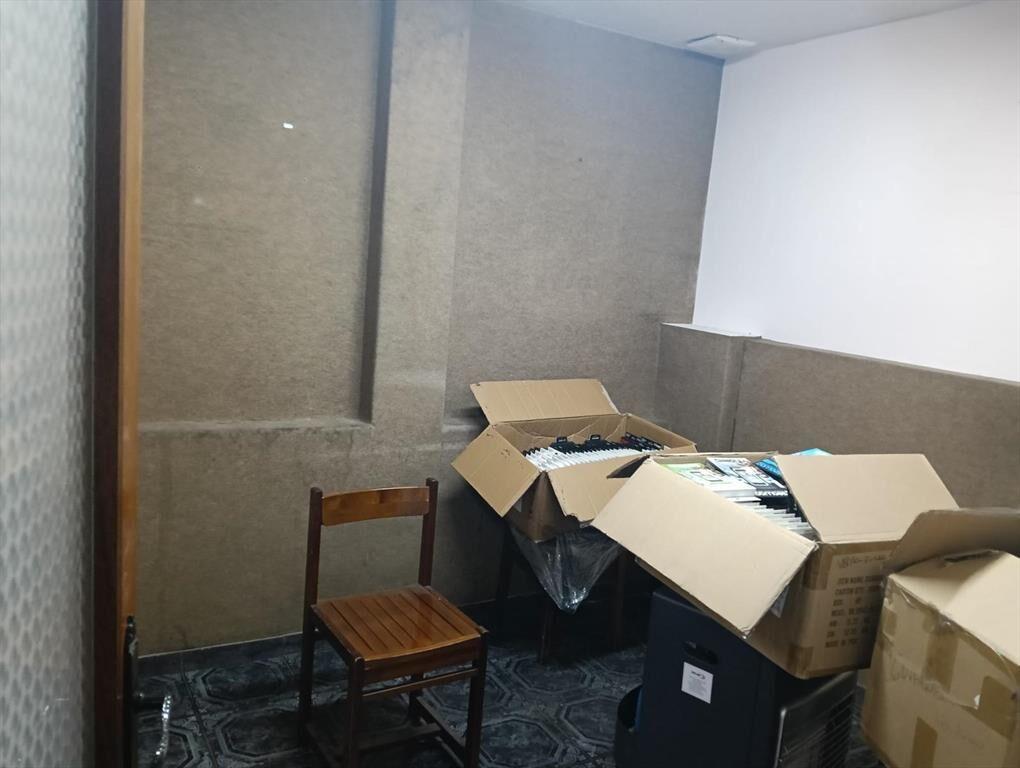 Venta de dos locales uno de ellos con renta Goes