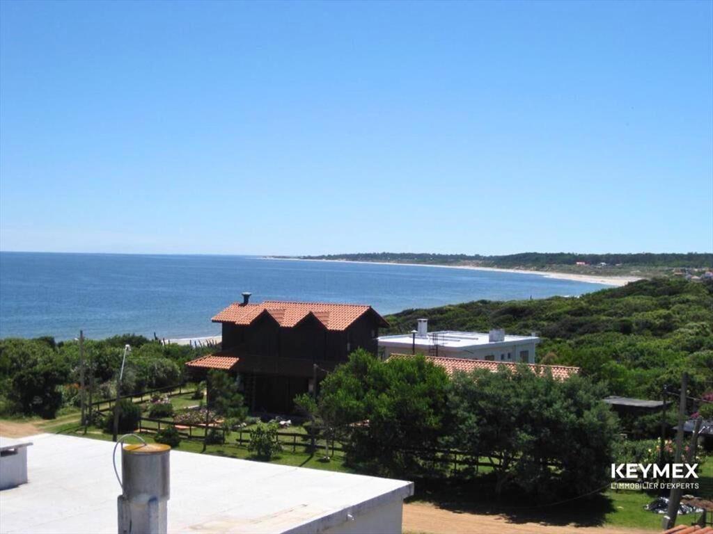 Casa en Venta 3 Dormitorios 2 baños con Apartamento Gran Vi
