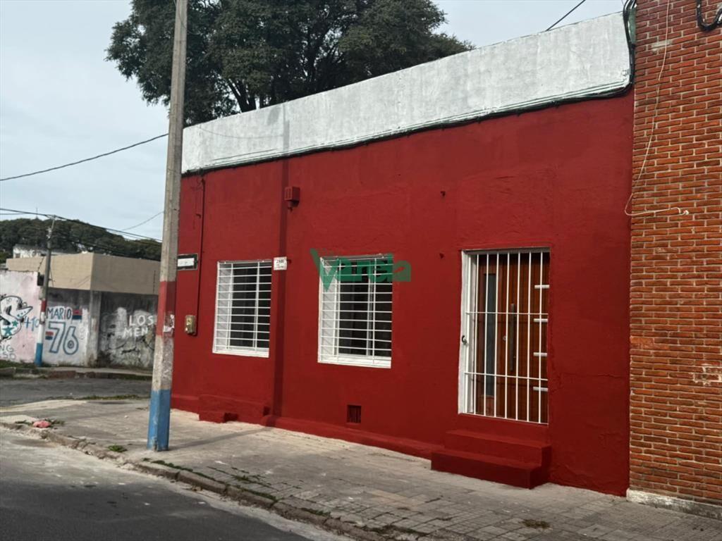 Venta casa La Blanqueada, 1 dorm y demás, local