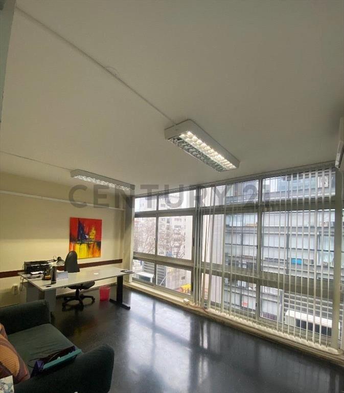 OFICINA Cordón Sur , 85 mt2, 3 oficinas pivadas,sala de r...