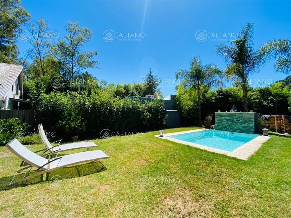 Moderna casa en venta a estrenar a pocas cuadras de la Play