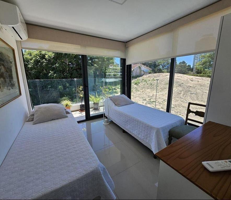 Venta apartamento dos dormitorios Punta del Este - Mansa