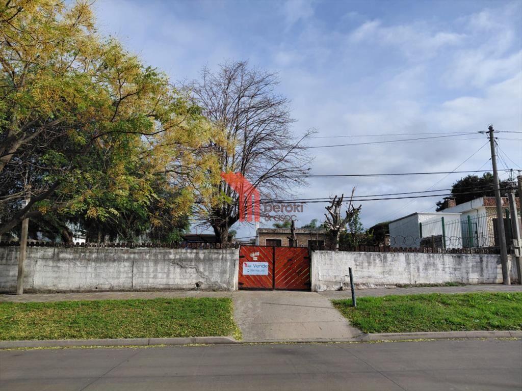 Venta de 2 casas en un mismo padrón, Nuevo Paris