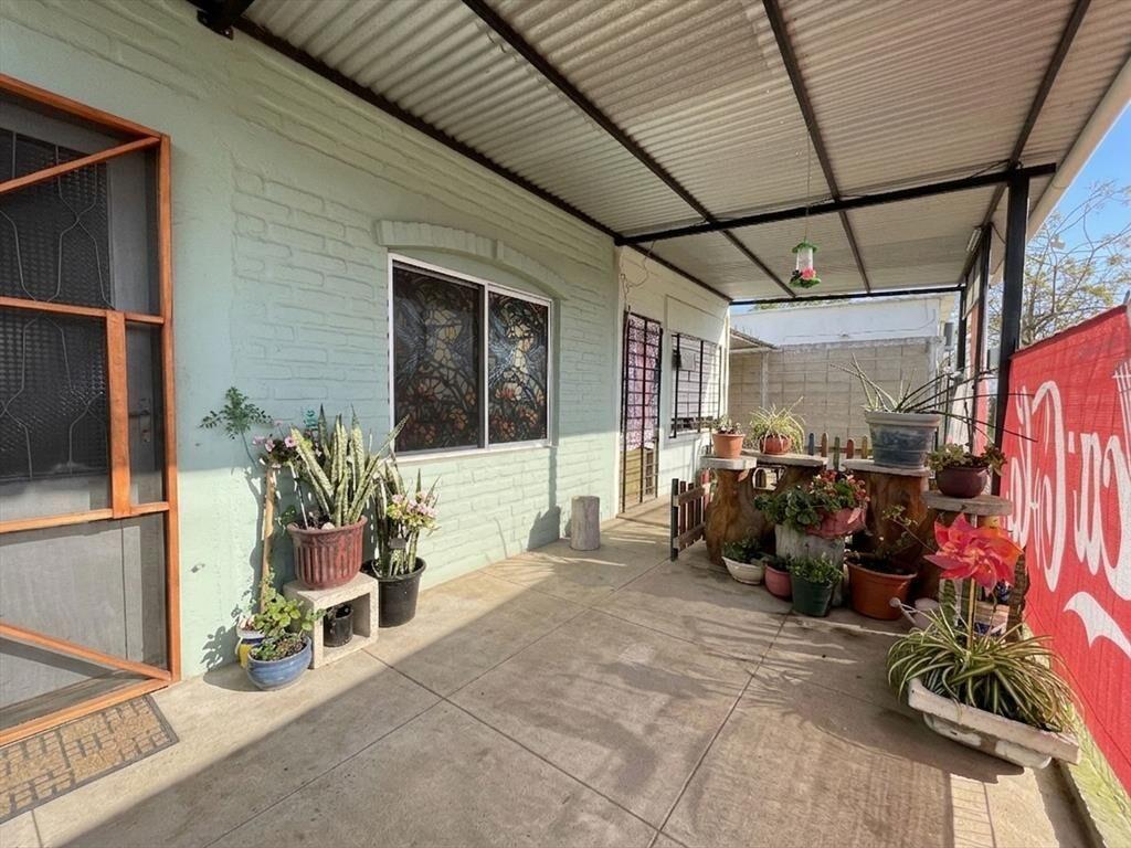 Casa con Local en Venta en Juan Lacaze