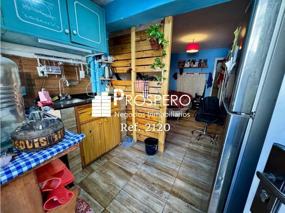 2120/p/1 Venta Casa 4 dorm+ Monoambiente Tres Cruces