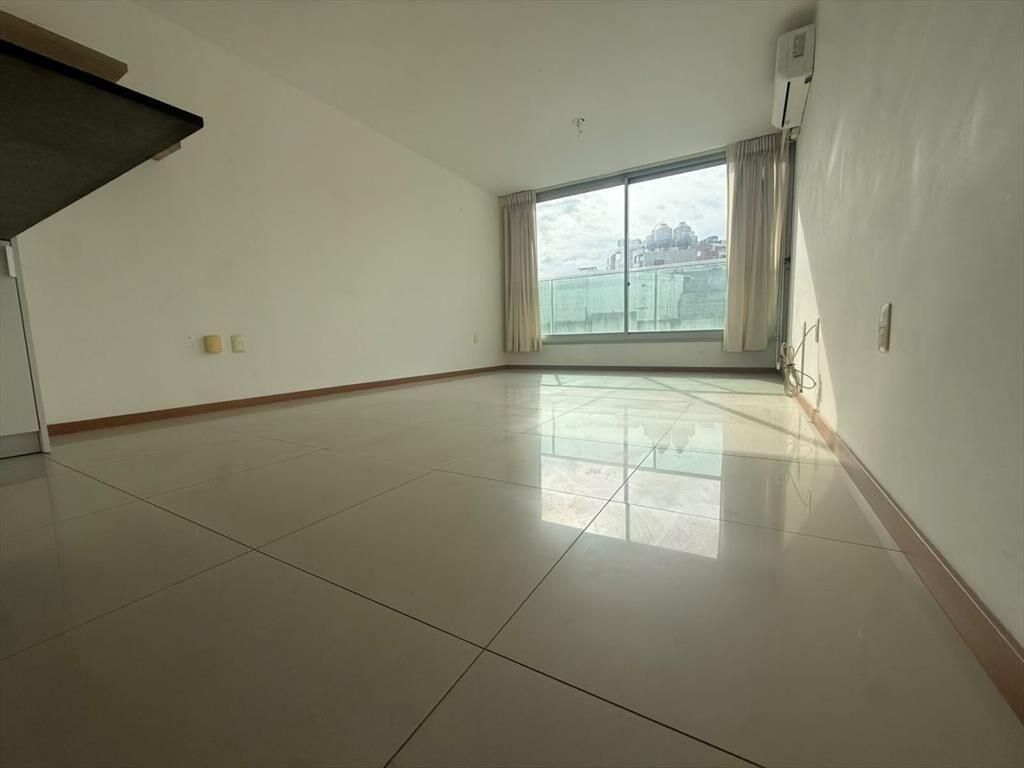 Venta excelente apartamento 1 dormitorio en Rambla Aquari...