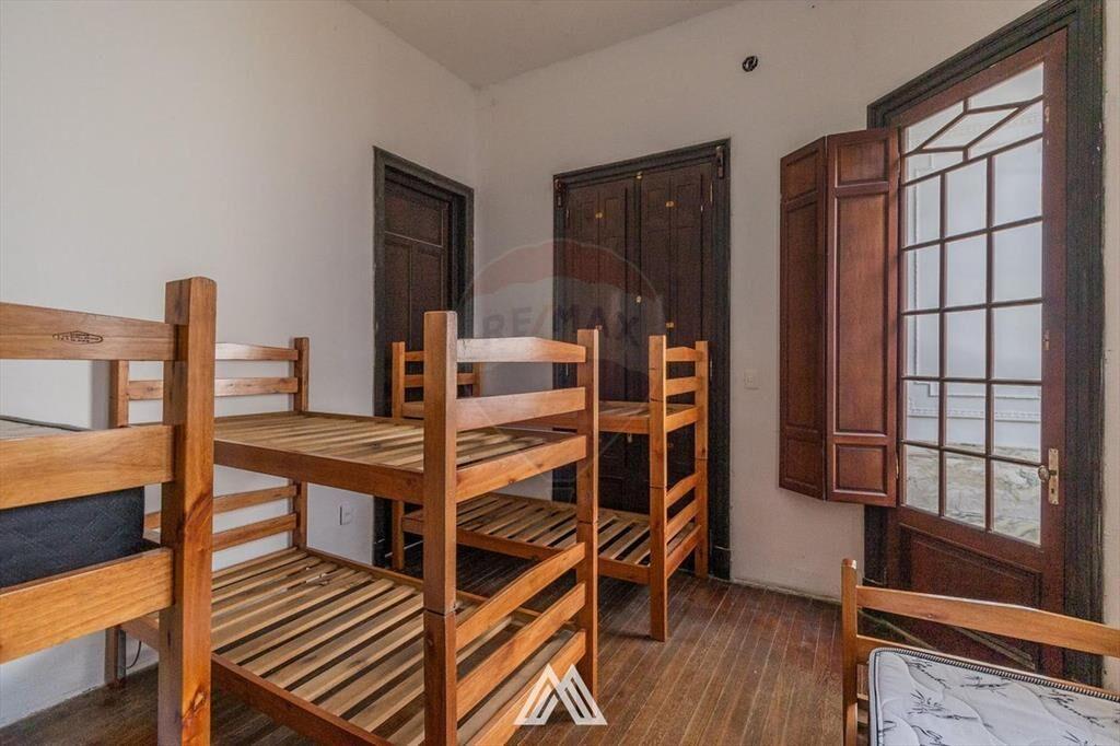 Venta casona 4 habitaciones con balcón Capurro