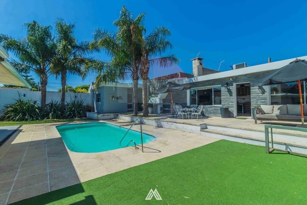 VENTA CÓMODA CASA + APARTAMENTO EN LAS PIEDRAS