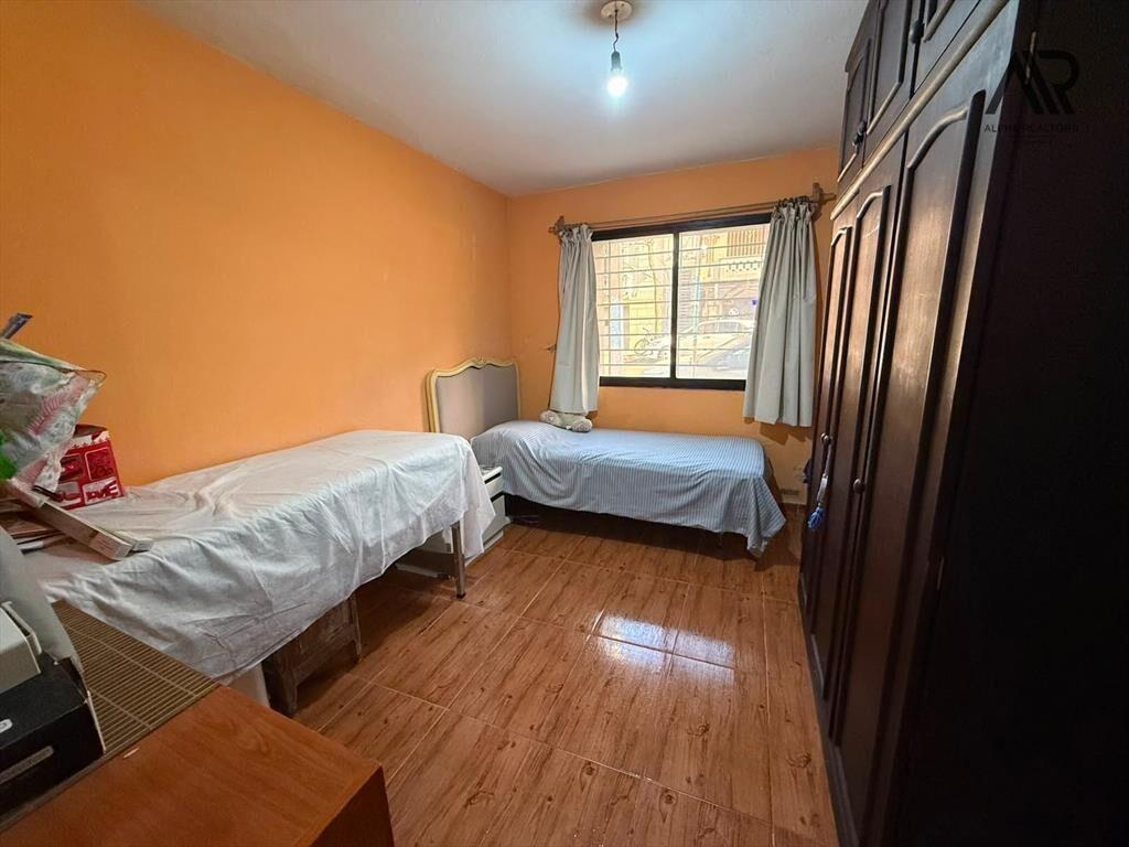 Casa en venta c/ cochera en Barrio Sur