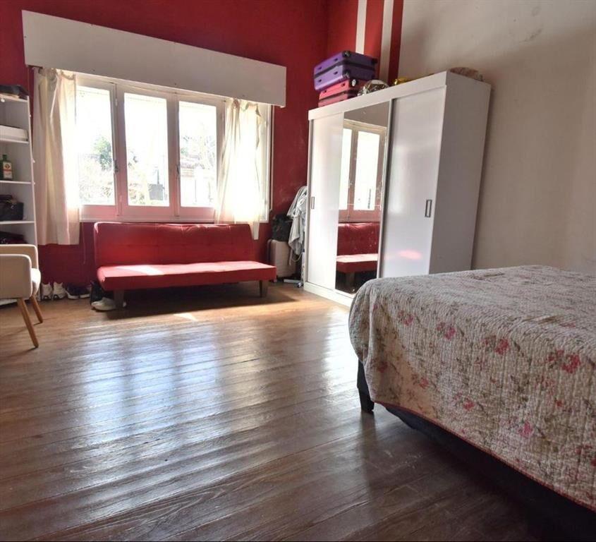CASA 3 DORMITORIOS, 2 BAÑOS Y FONDO. ZONA COMERCIAL