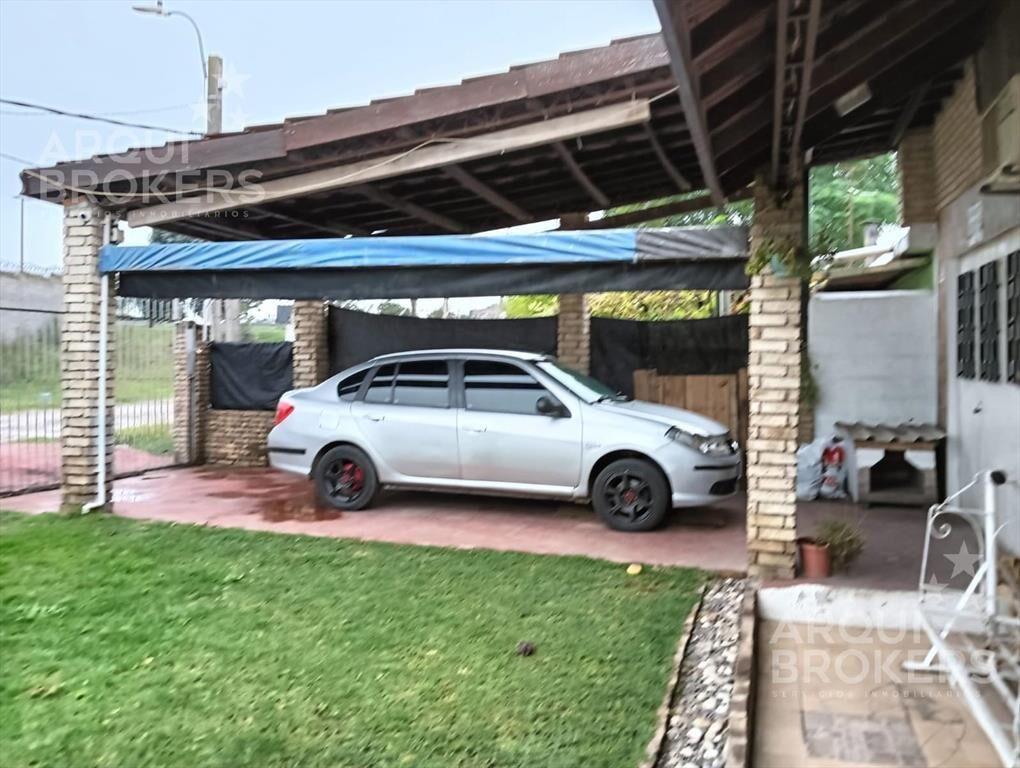 Casa de dos dormitorios en venta en Nuevo París