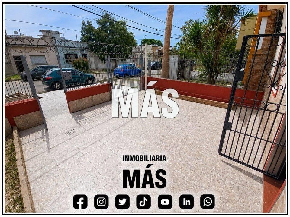 Casa Alquiler 2 dormitorios Cochera Malvín Montevideo iMa...