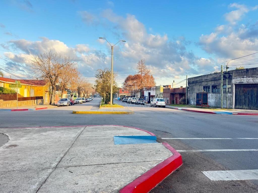 Propiedad muy bien ubica en avenida y zona en de