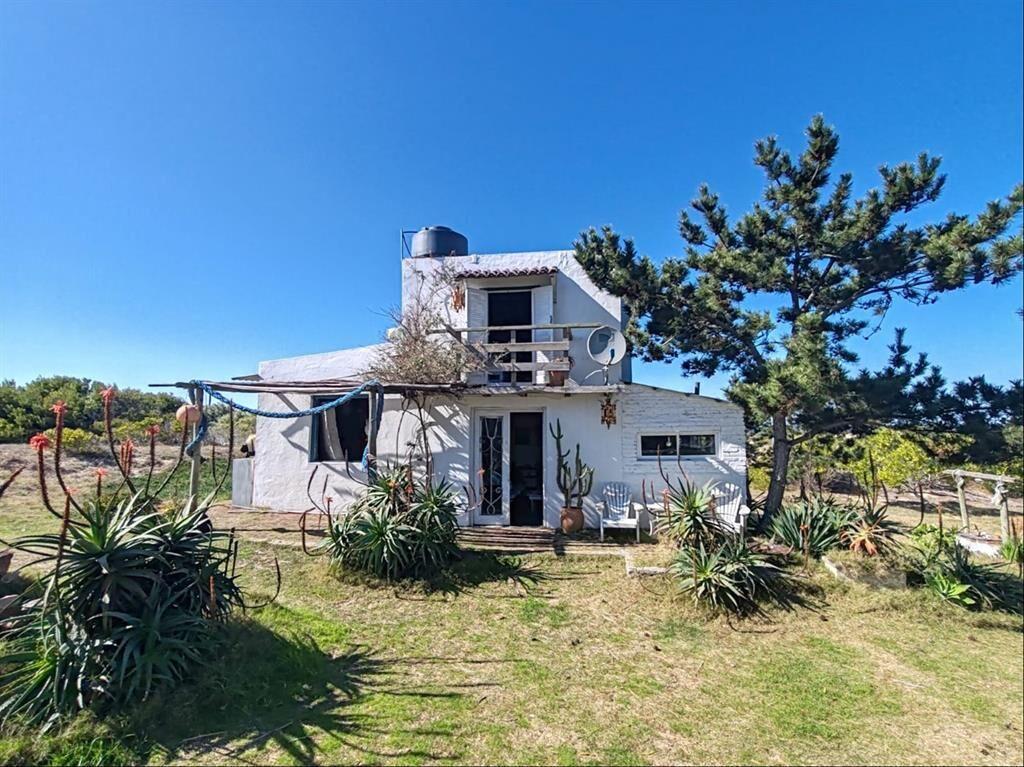 Venta y Alquiler Casa Hostel Punta Rubia proximo al Océano