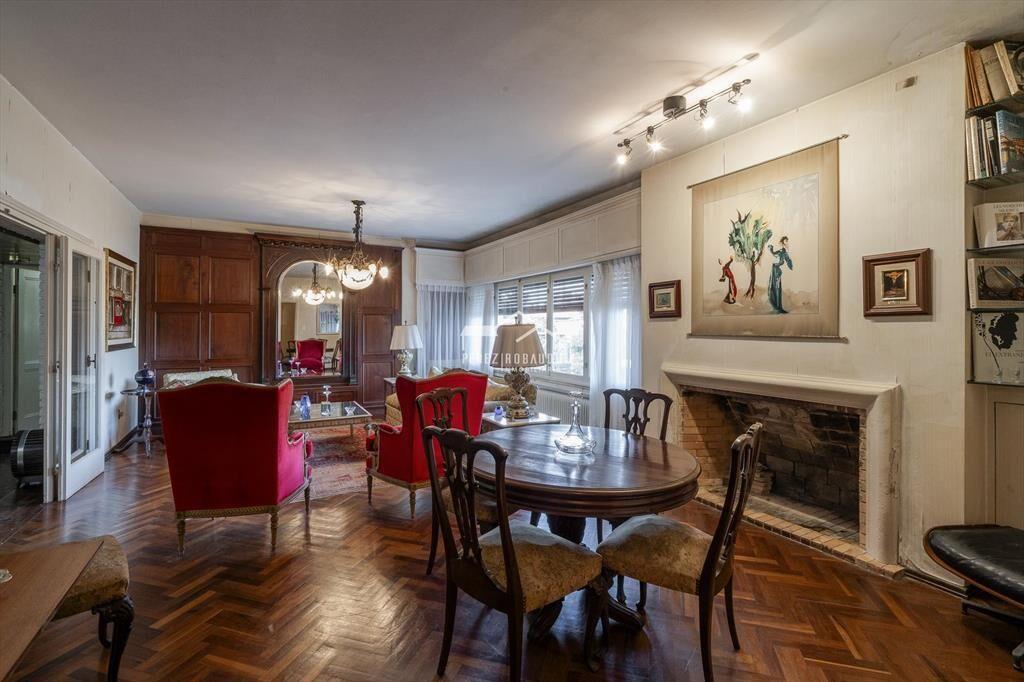 Hermosa casa de 5 dormitorios con gran parque, piscina, apa