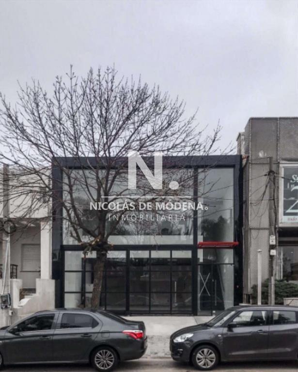Se vende Local con Renta en Pocitos