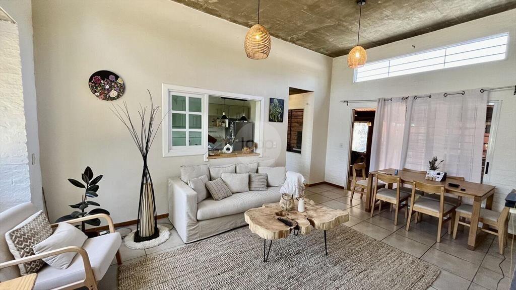 Venta Casa 2 Dormitorios y Cochera, Médanos de Solymar Sur