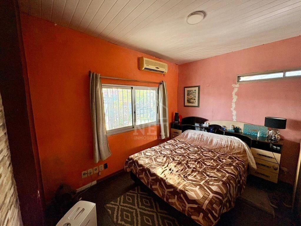 Venta galpón co apartamentos, Cerro.