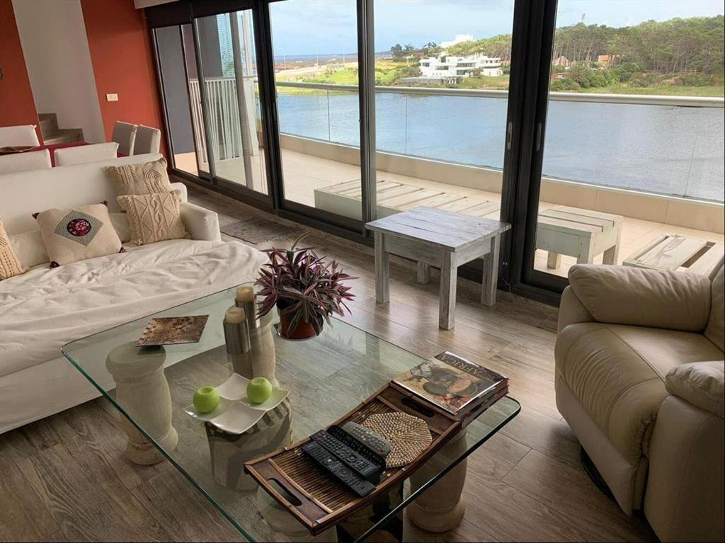 Venta Apartamento 4 dormitorios Mansa