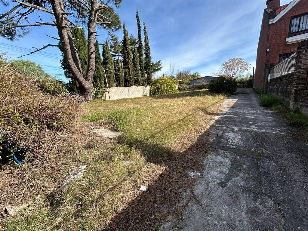 Venta de Terreno con 986 Mts2 en Carrasco Norte