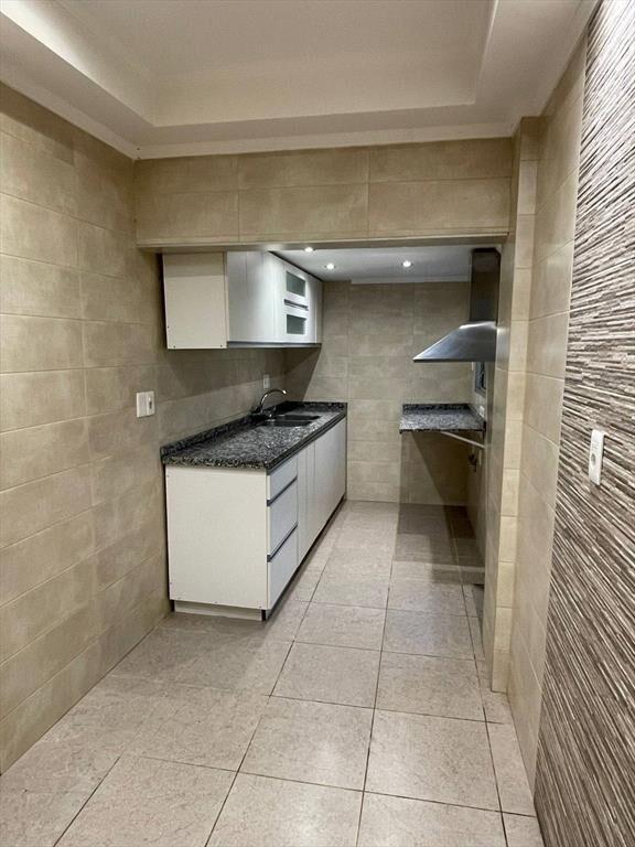 Alquiler Casa con dos dormitorios, jardín, garage y parrille