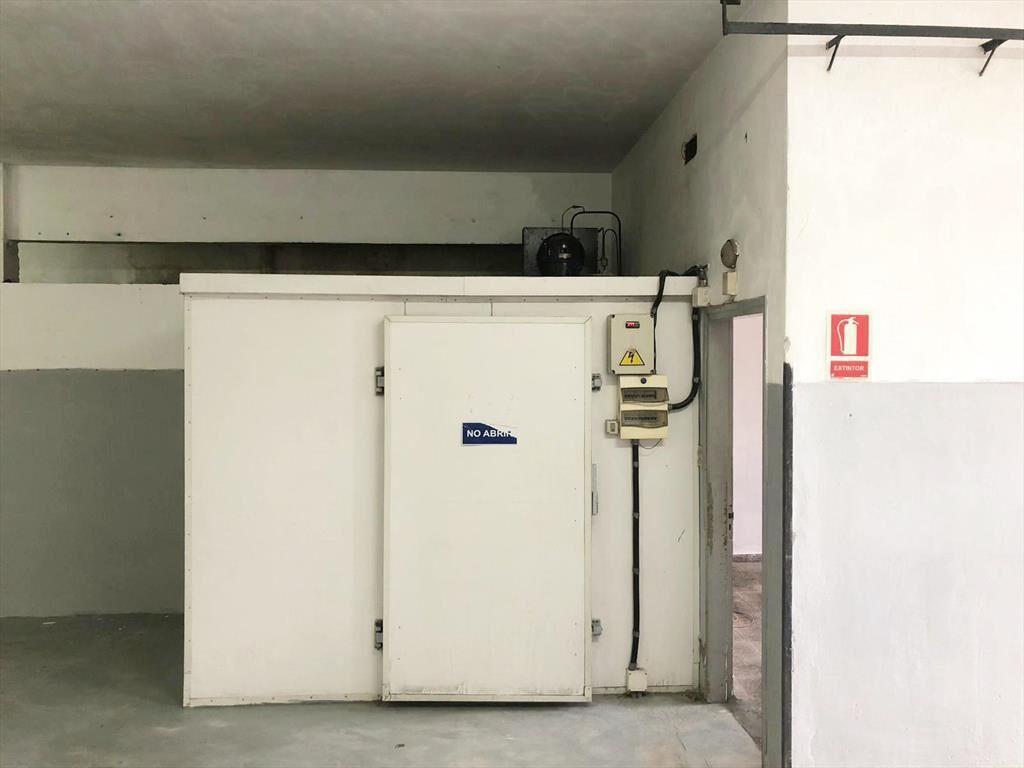 Amplio local comercial y vivienda sobre Avenida Millán - Sa
