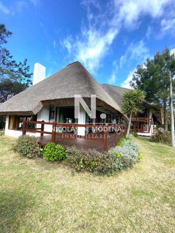 Gran chalet en venta a metros de Palaya Brava