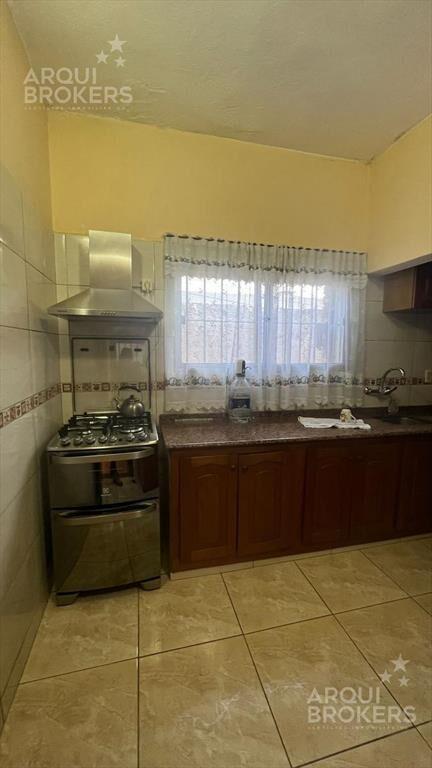 Casa de dos dormitorios en venta en Jardines del Hipódromo