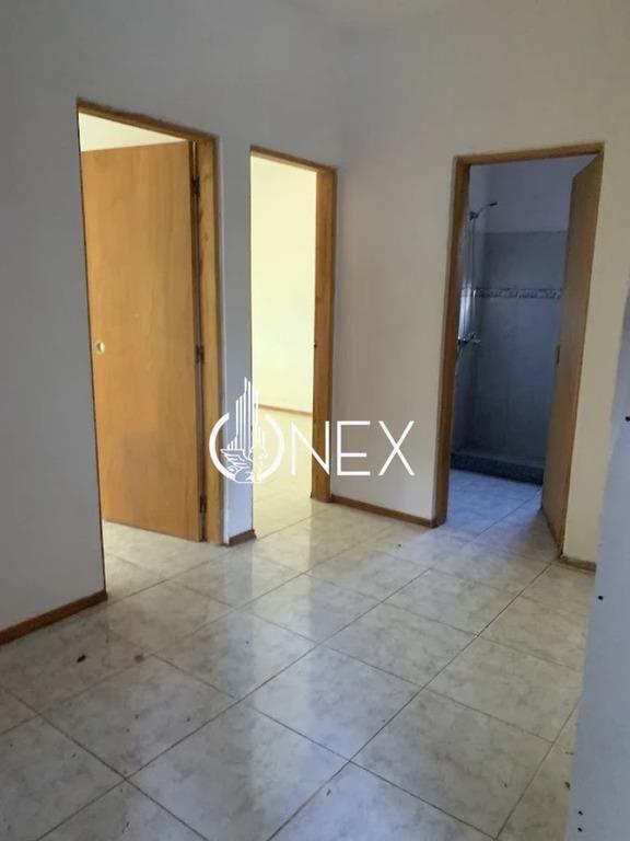 Venta de 3 Casas, más Monoambiente y Local Comercial en Ne