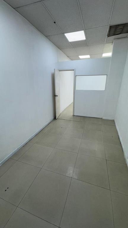 Agraciada y Pilar Costa, 108 m2, 4 mts de frente , excelent