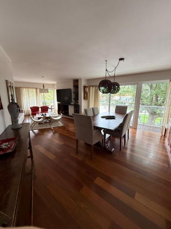 Venta gran apartamento 3 dormitorios pleno Punta Gorda