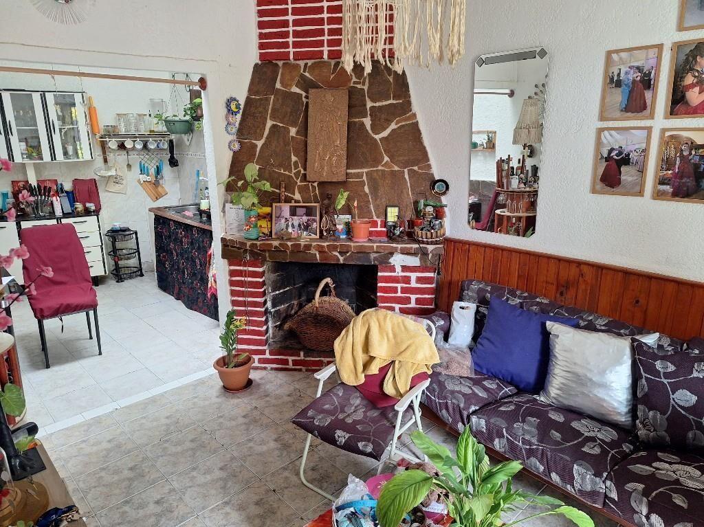 Colon, Venta 2 dor y demas .Planchada entrada vehicular pati