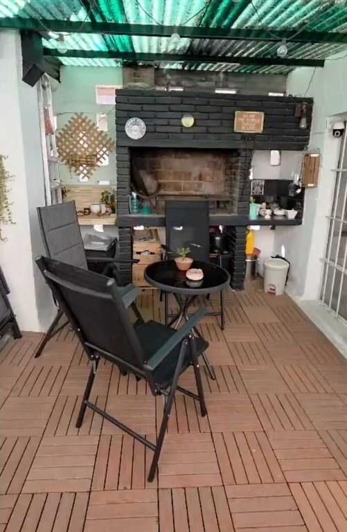 APTO. TIPO CASITA IMPECABLE !! 2 DORM. ESTUFA A LEÑA!!!