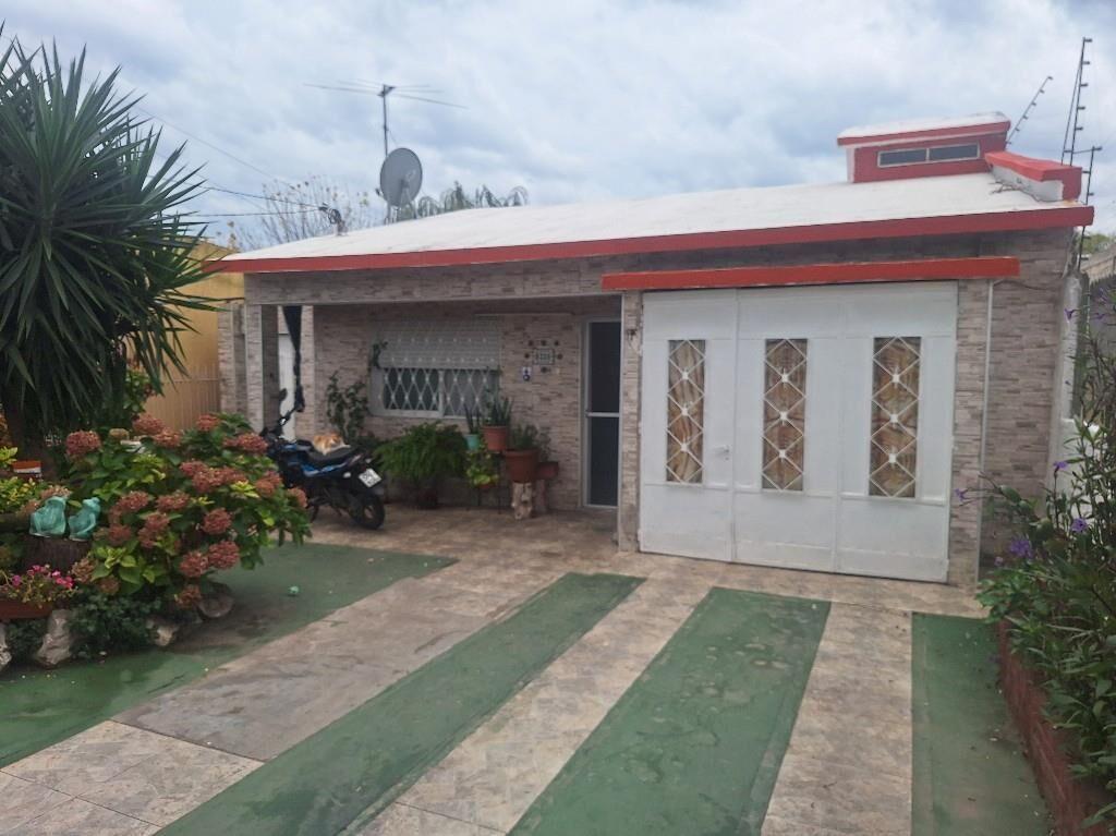 Vta , 3 dor y gge jardín y fdo apta prestamo