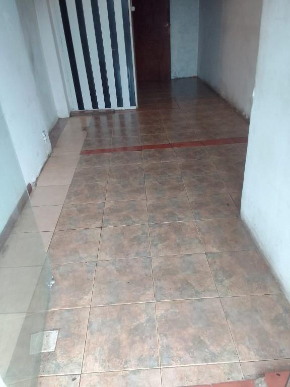 Local comercial sobre Av. Giannatasio