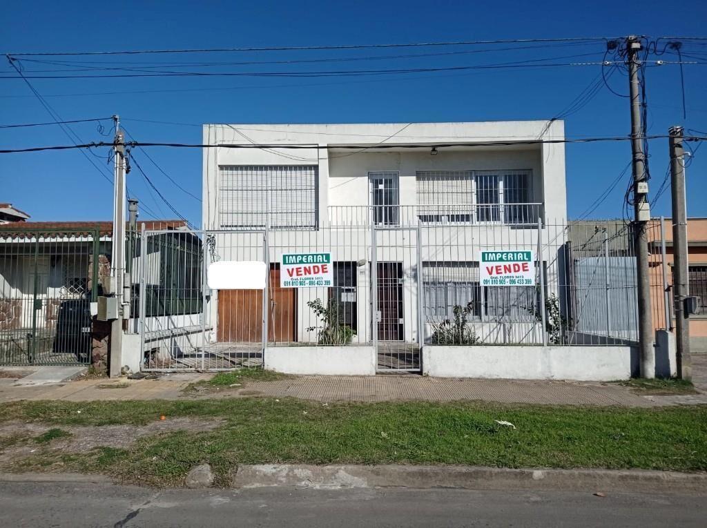 IMPERIAL VENDE.2 CASAS UNA CON RENTA Y LOCAL INDUSTRIAL P.U.