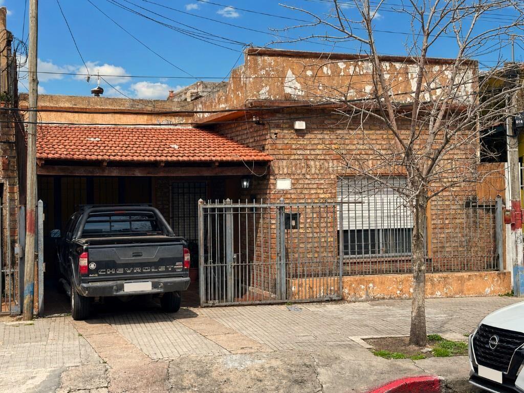 Venta casa 3 dormitorios y garaje en La Blanqueada