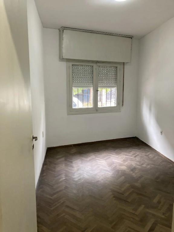 Planta baja al frente, 1 dormitorio