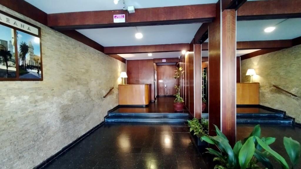 Hermoso y cómodo apartamento al frente Sin comisiones