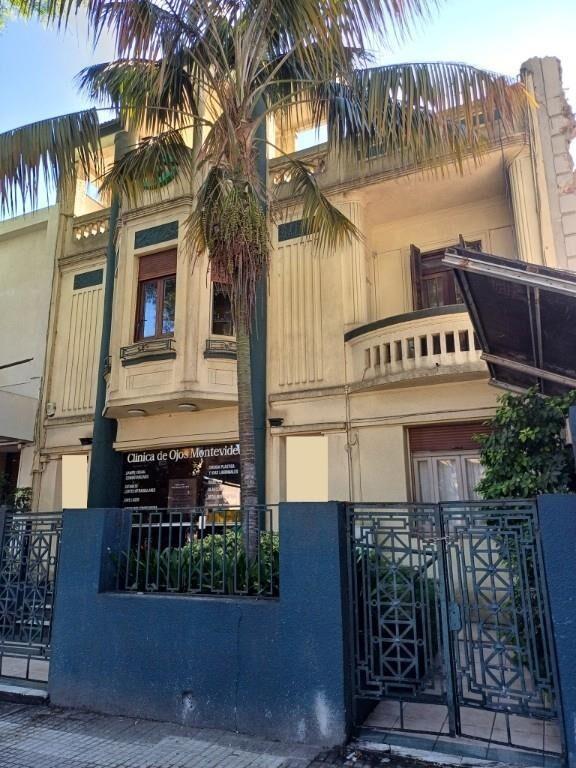 DIRI BR ARTIGAS PROX TRES CRUCES - EX CLINICA 365m2