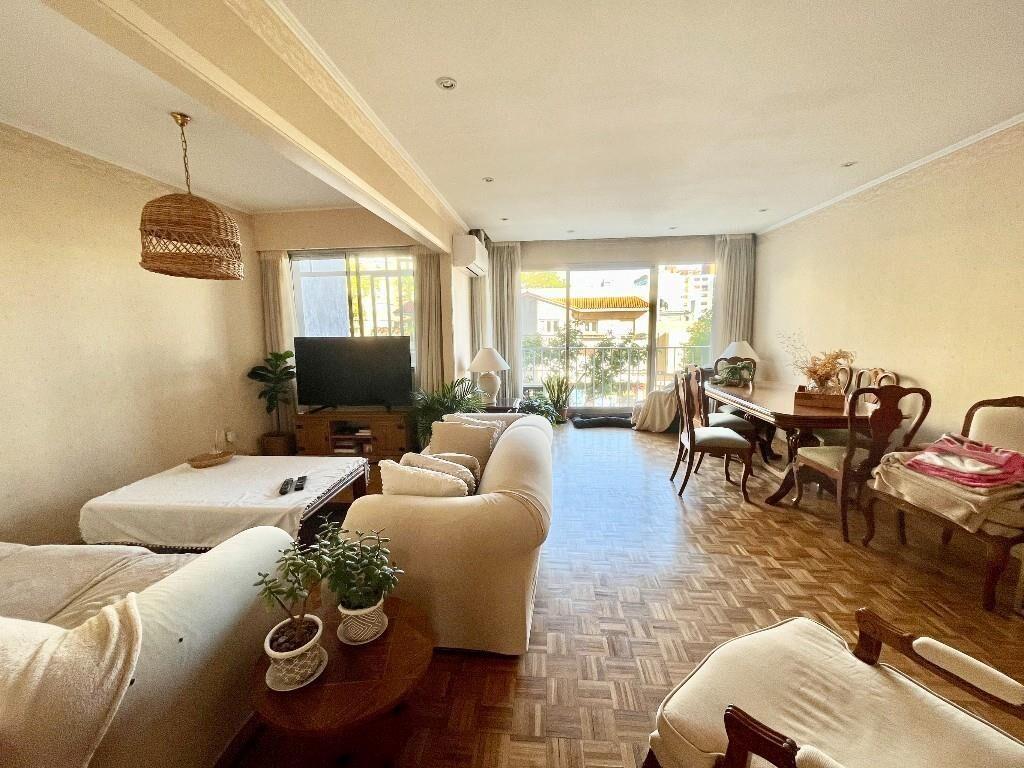 CALEFACCIÓN/VIGILANCIA 24 HS/COCHERA CON LUGAR FIJO.-