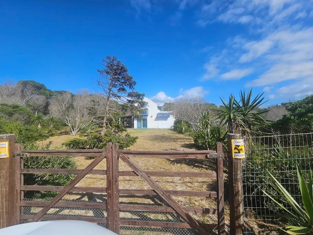Casa en frente al mar, terreno 525, construidos 132