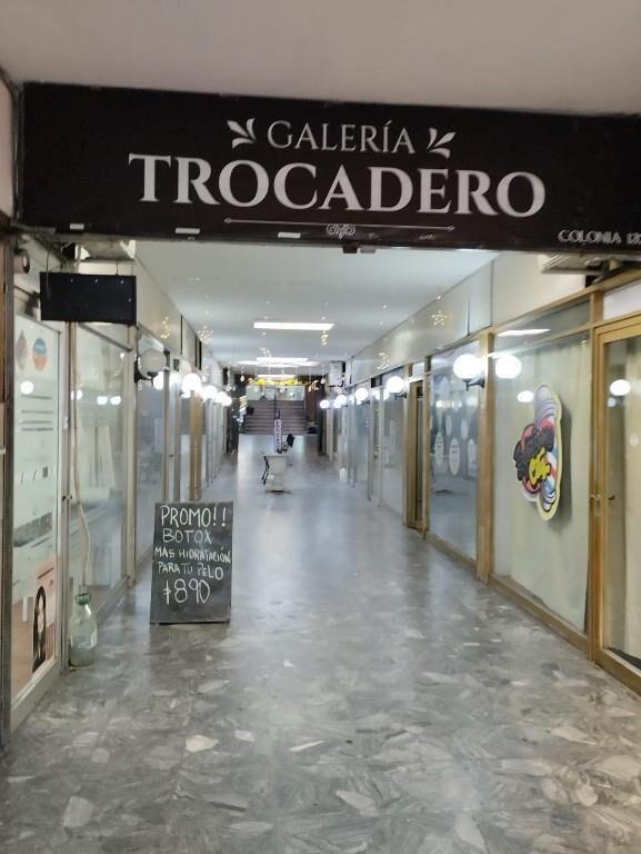 Lindo Local En Pleno Centro, C/subsuelo