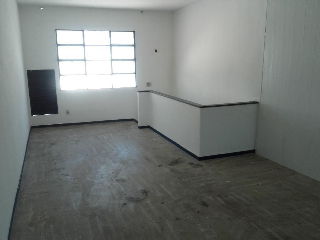 Local con renta sobre Gral. Flores