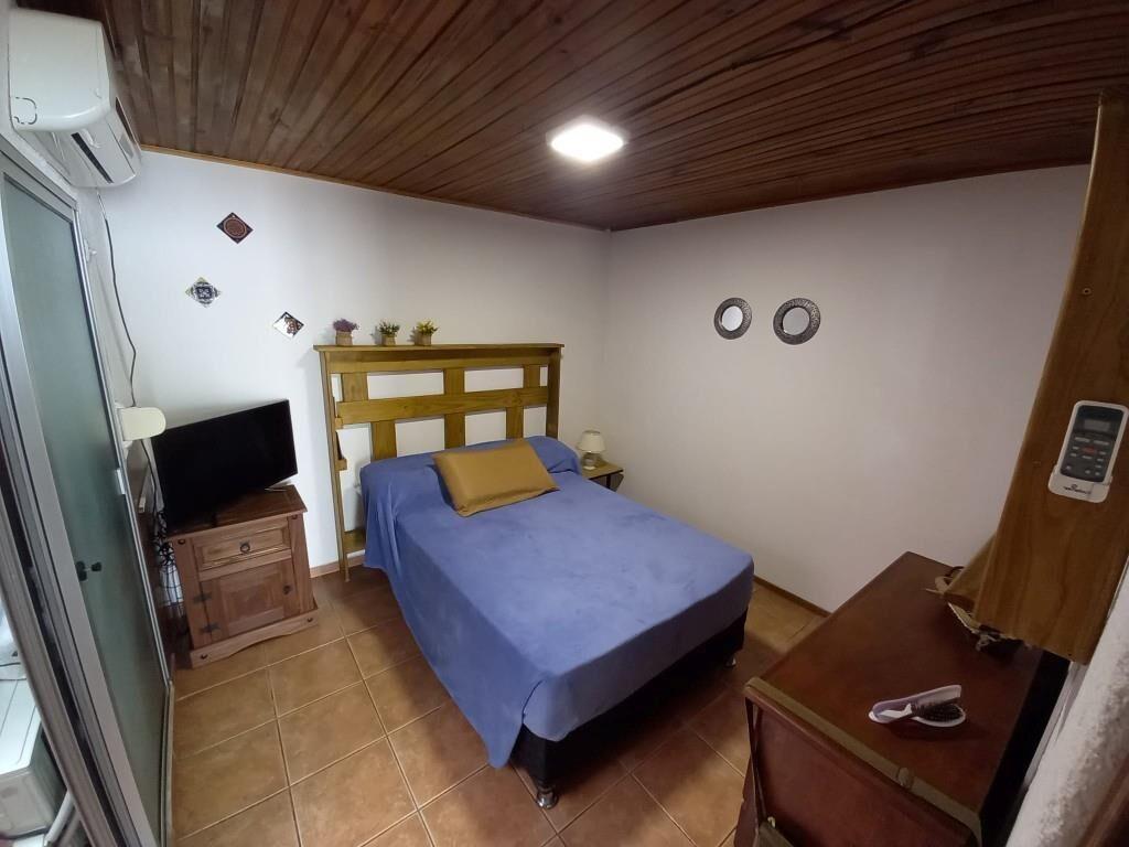 Apto. 1 dorm. Excelente Ubicación Av. Bolivia Sin Gtos. Com.
