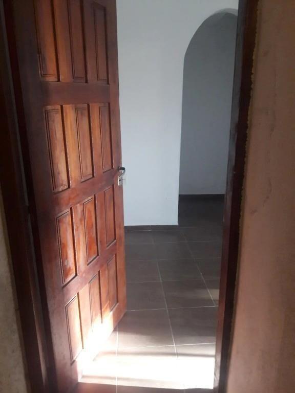Se Alquila Casa De Altos, En 1° Piso Todo Al Frente, 1 Dorm