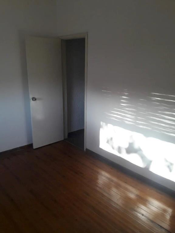 Se Alquila Casa De Altos, En 1° Piso Todo Al Frente, 1 Dorm