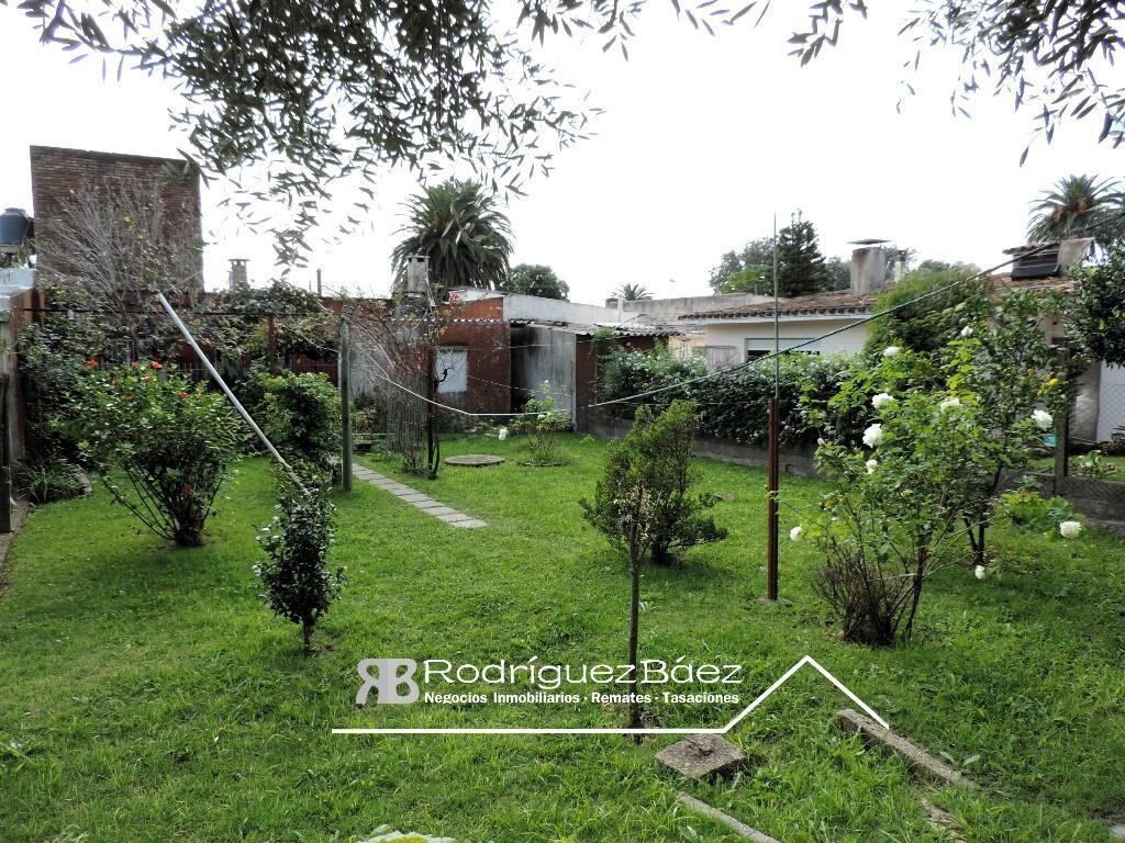 VENTA CASA 3 DORMITORIOS 2 BAÑOS GARAGE DOBLE FONDO VERDE