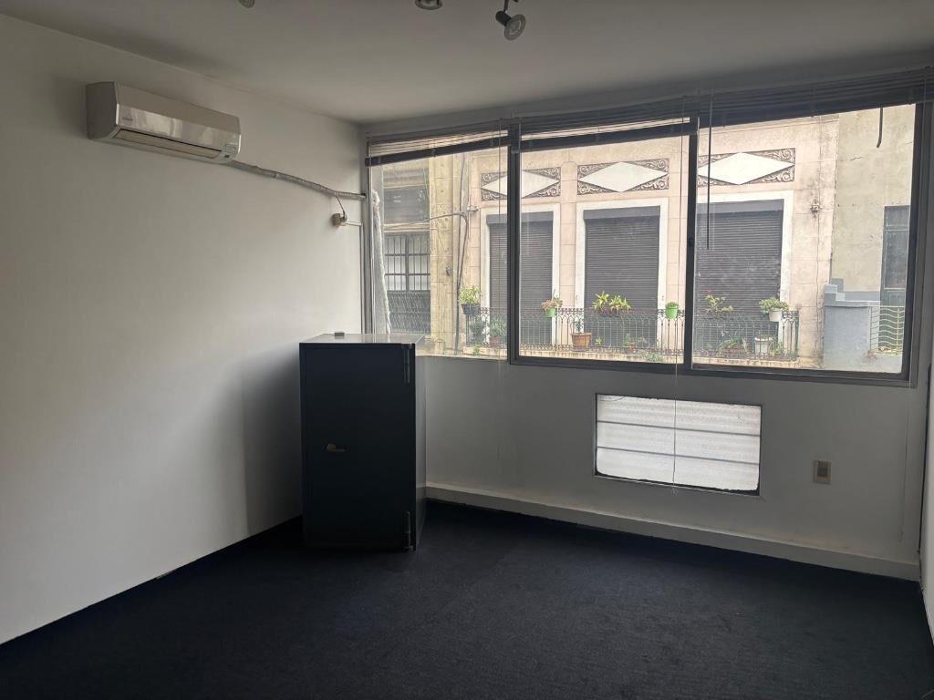 Venta Oficina Ciudad Vieja